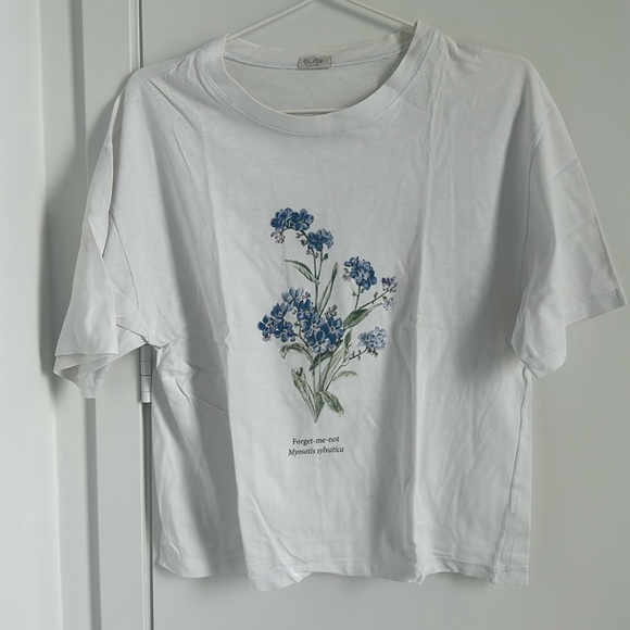 Brandy Melville Tops - brandy melville Forgetmenot Shirt